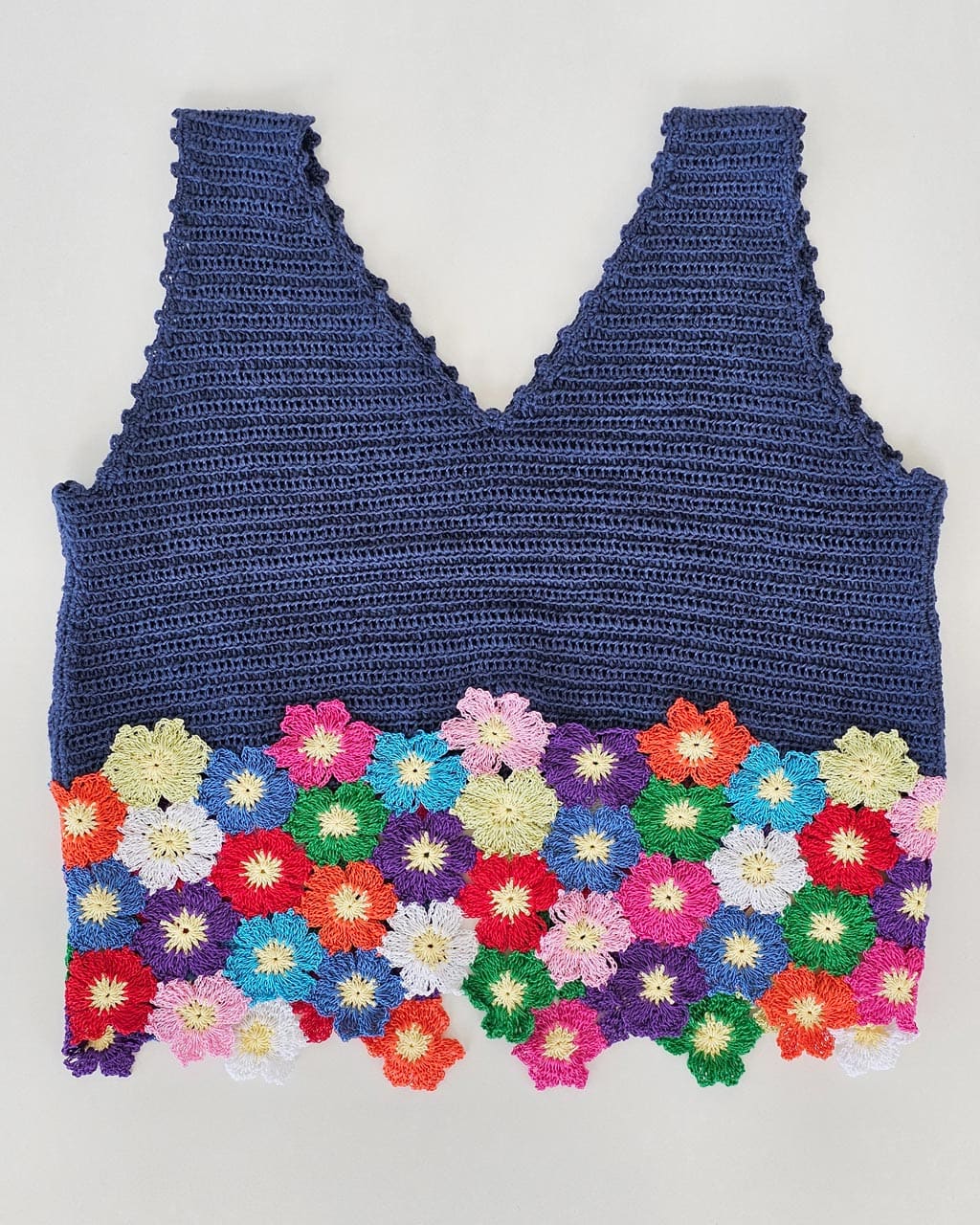 Quantity discount chart offering up to 40% off for bulk purchases.
