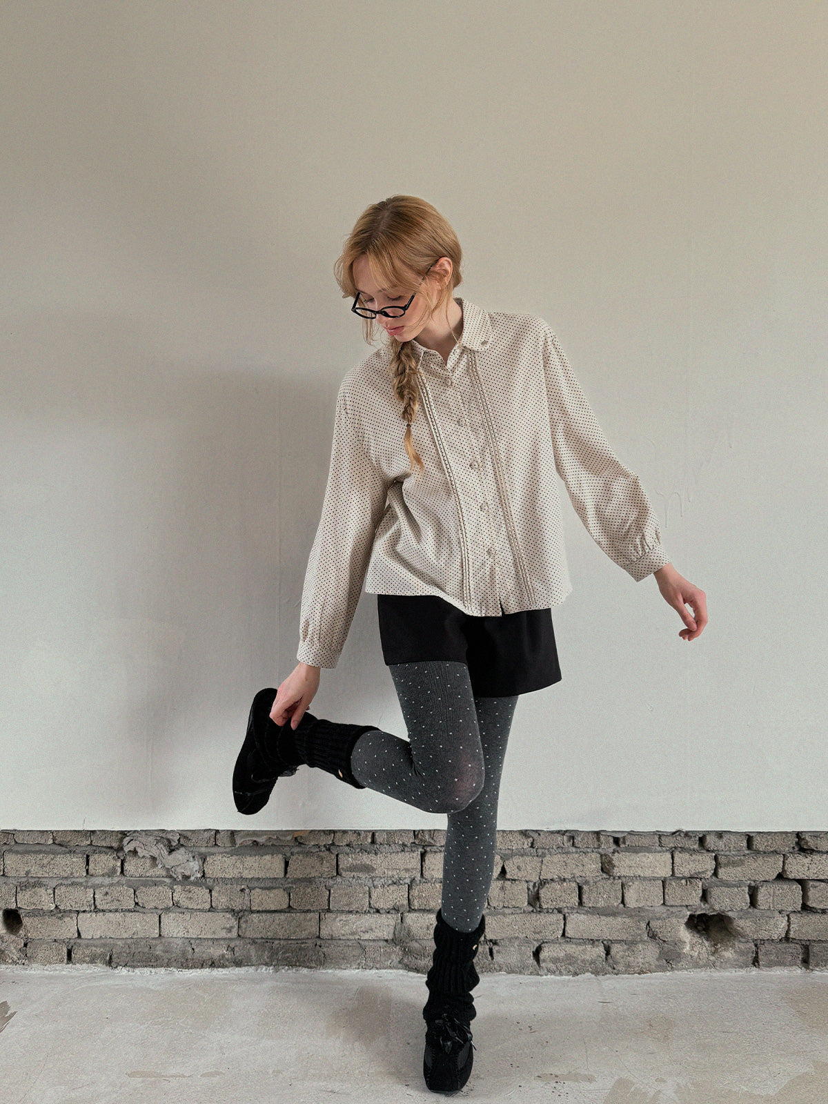 [TWEE] Linzl Dot Pintuck Blouse