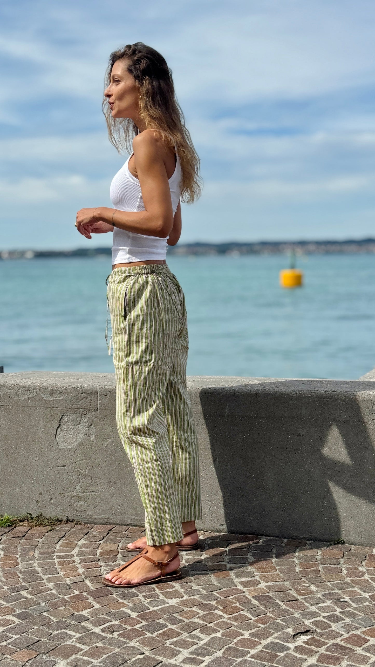 Cigarette trousers