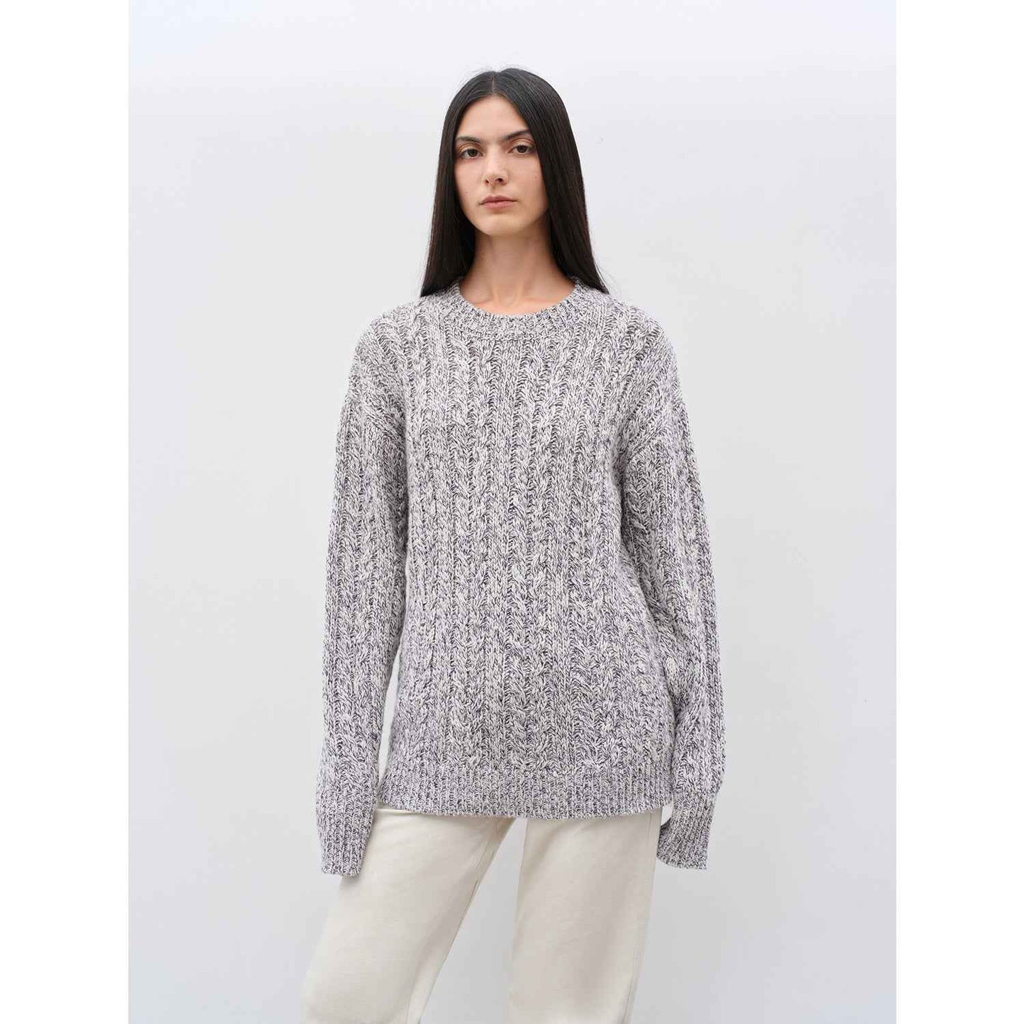 "Thousand Islands Forest Club" Cable-cut Round Neck Wool Blend Slightly Wide Shoulder Sweater